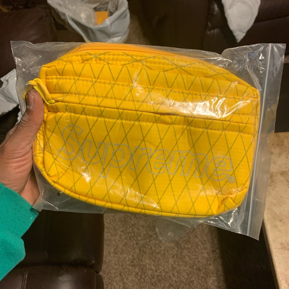 Authentic Supreme Shoulder bag